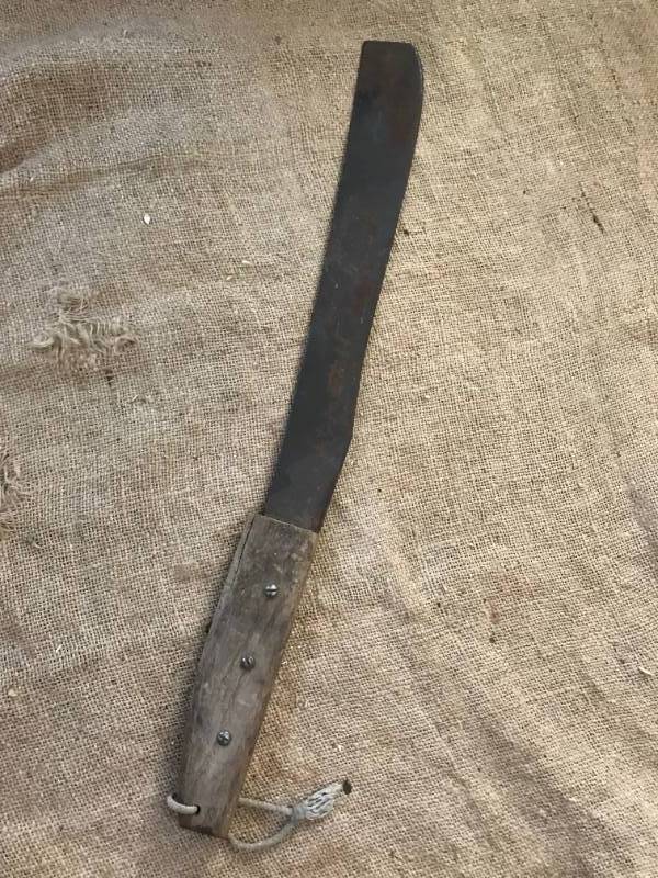 lot 72 image: Vintage Blacksmith Sickle machete