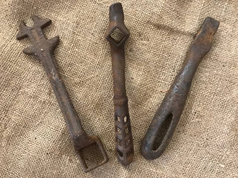 lot 77 image: Vintage farm toolstractor wrench