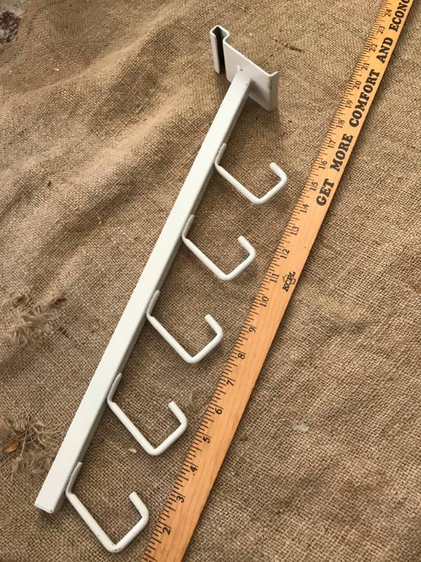 lot 89 image: Metal display hook for gridwall