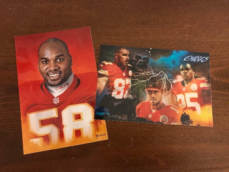 lot 136 image: 2015 Kansas City Chiefs photos (4 x 6) including Derrick Thomas #58