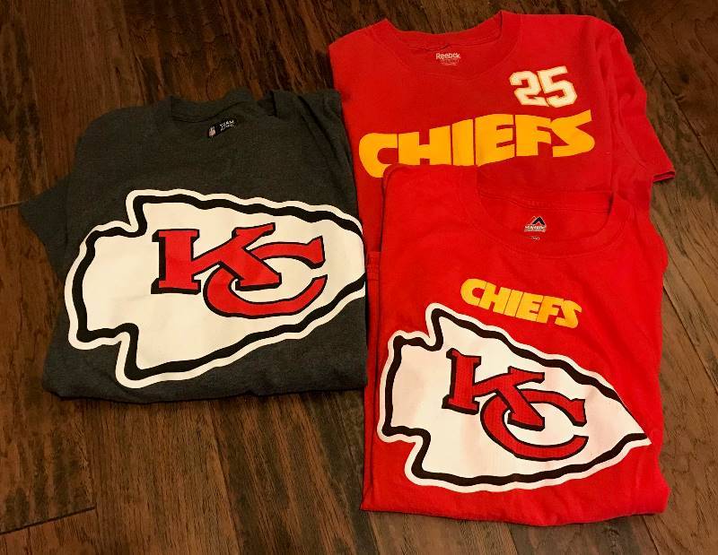 lot 153 image: Kansas City Chiefs Large T Shirts (one long sleeve and two short sleeves)