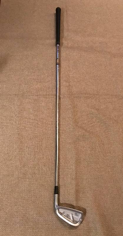 lot 227 image: Mizzuno Zoid #2 Iron-golf club