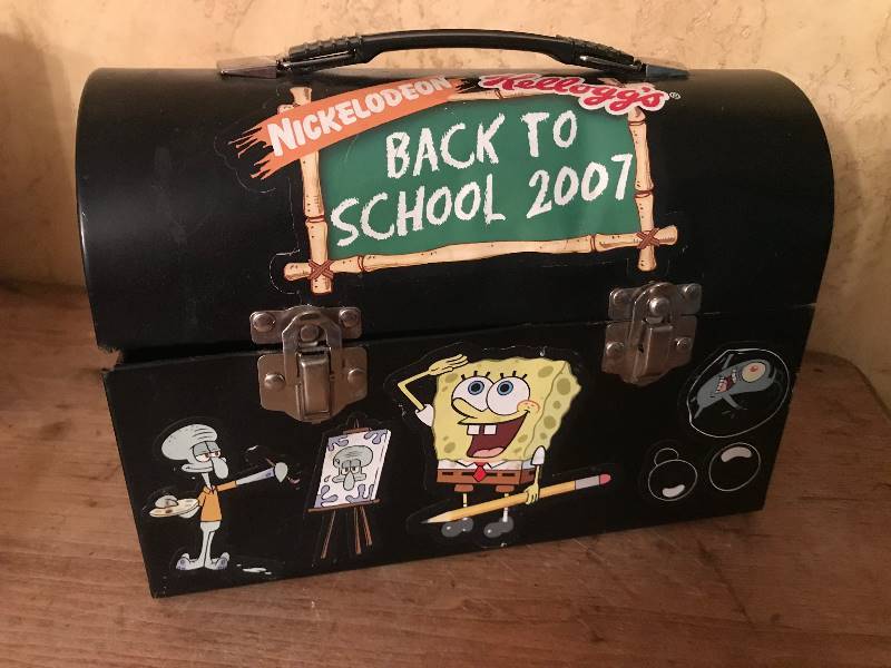 lot 282 image: 2007 Back to School Sponge Bob Square Pants lunch box