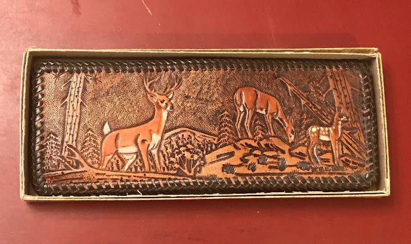 lot 2037 image: Vintage engraved wallet (wildlife scene)