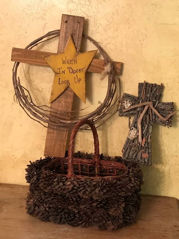 lot 2049 image: Rustic crosses and pine cone basket