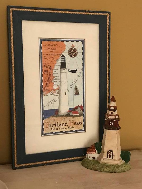 lot 2054 image: Light House Picture and doorstop