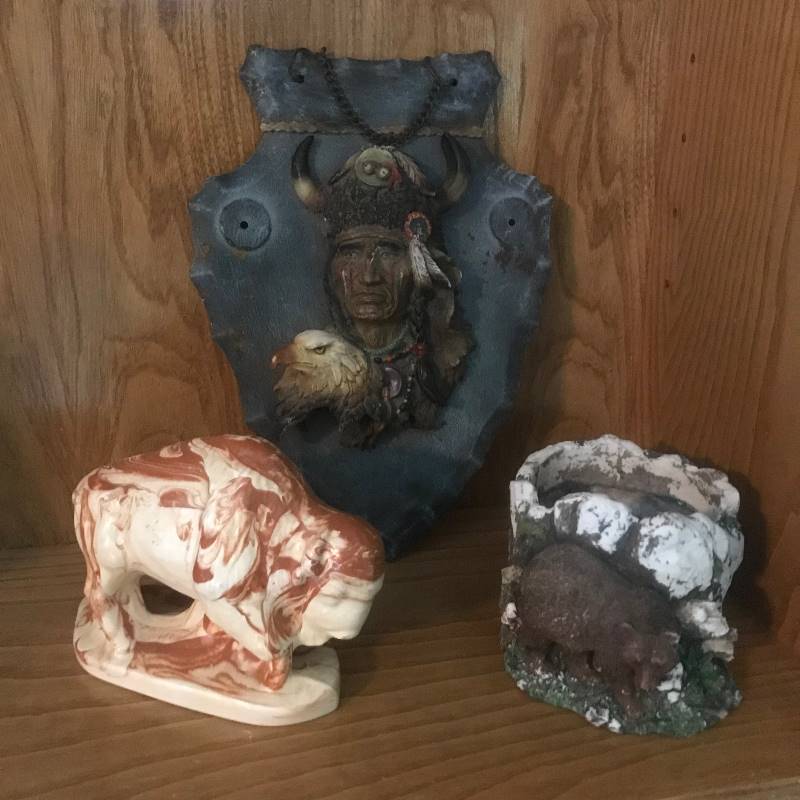 lot 2061 image: Set of Dcor Items--Indian, Buffalo Figurine and ceramic Bear bowl