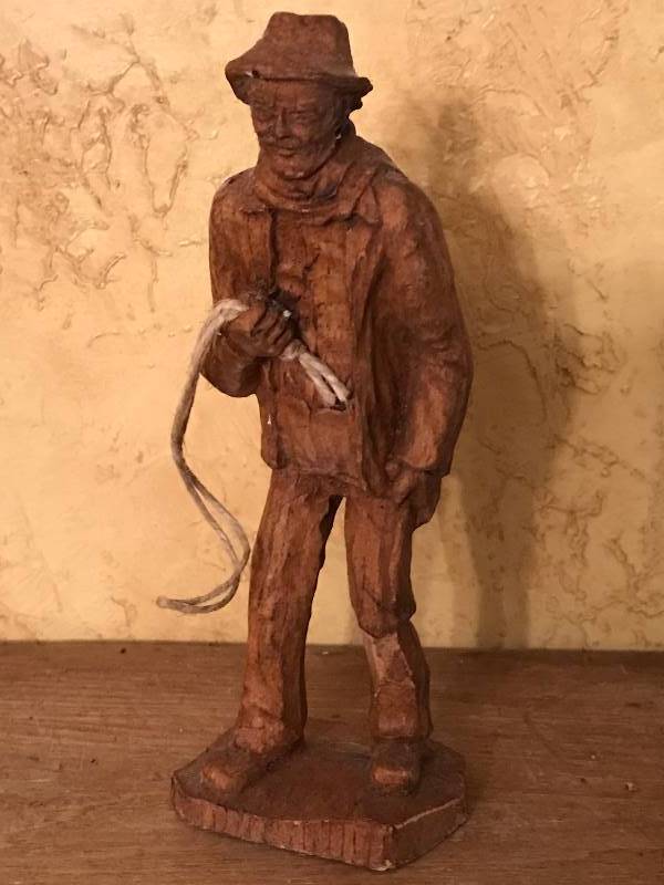 lot 2067 image: 5 Wood Carved Mountain ManCowboy