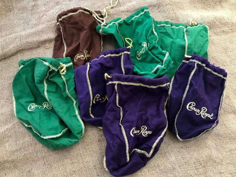 lot 2126 image: Set of 6 Royal Crown bags--multi colors