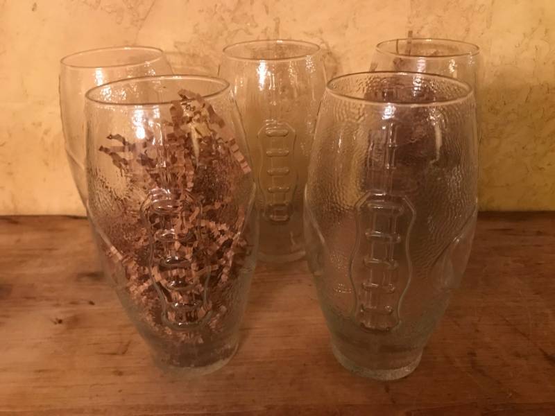 lot 2127 image: Set of Football bar glasses