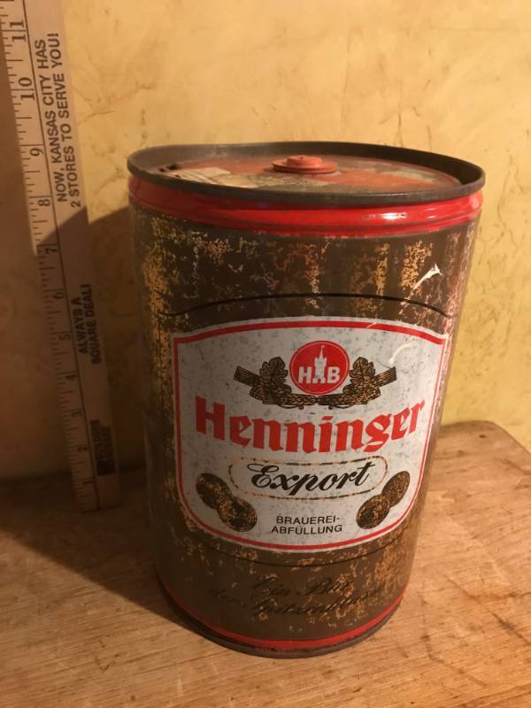 lot 2148 image: Rustic 9 Henninger Export Beer Keg--great bar decor