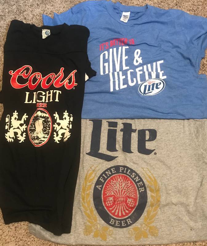 lot 2149 image: Set of 3 Beer Logo T-shirts Size Large