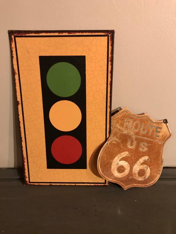 lot 2173 image: Metal Wall Dcor--Stop Light and Route 66
