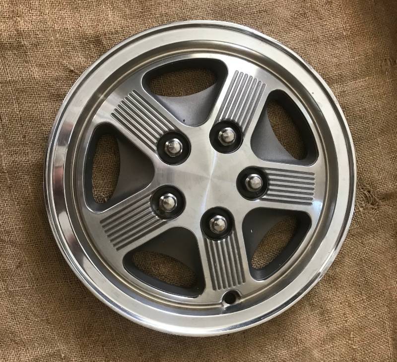 lot 2185 image: Hubcap for upcycle project