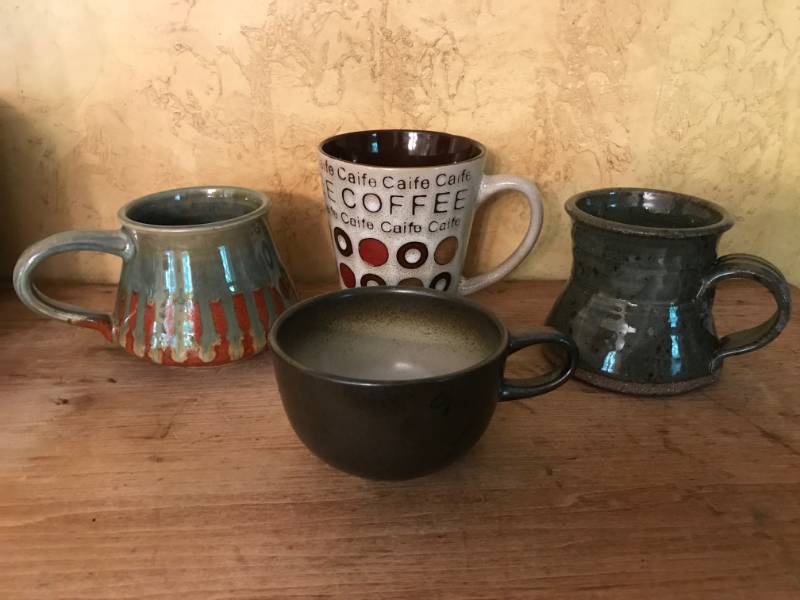lot 2221 image: Set of 4 coffee cups