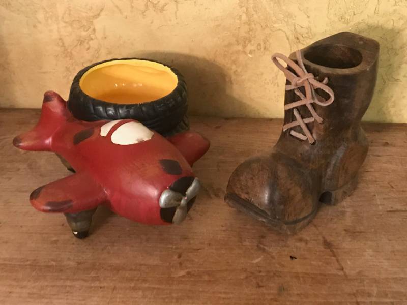 lot 2227 image: Set of Planters---boot and airplane