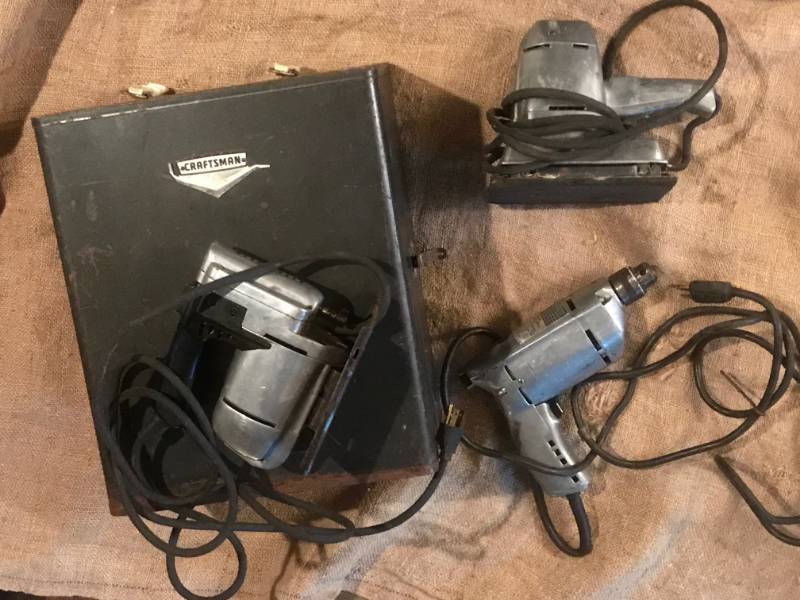 lot 2241 image: Craftsman box with hand tools--drill, sander, saw (all work)