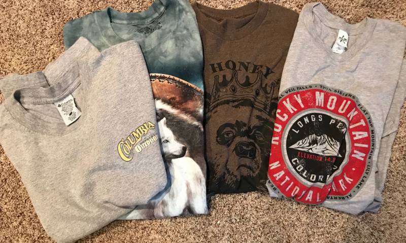lot 2286 image: Set of 4 Large T shirts outdoor themes including Columbia