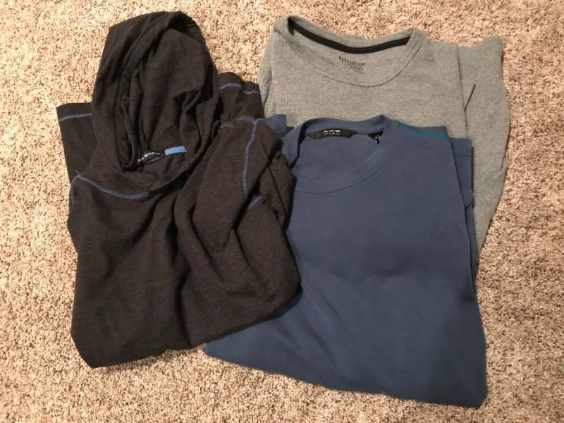 lot 2332 image: Set of 3 long sleeve shirts Large