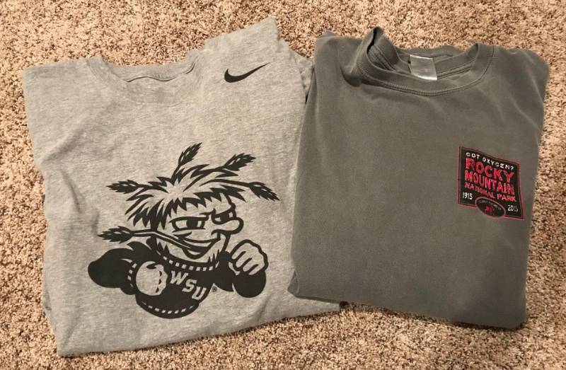 lot 2333 image: Set of 2 long sleeve T-shirts-Large