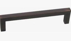 lot 24535 image: Jamison J482 Cabintet Pulls, 20 Pieces, Oil Rubbed Bronze