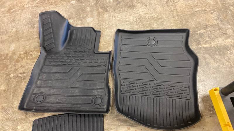 lot 2130 image: All-Weather Floor Mats Complete Set - Retail $180