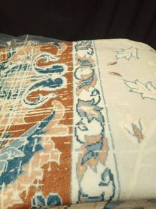 lot 103 image: Floral Print Cotton 9 x 12 area rug - Retail $45