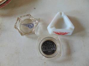 lot 2122 image: Selection of Ashtrays