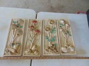 lot 2106 image: 4 Wall Plaques