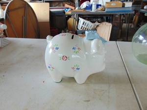 lot 2141 image: Lefton Piggy Bank