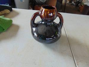 lot 2161 image: Brown Drip Vase