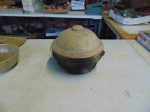 lot 2191 image: Covered Crock Bowl with Wire Handle