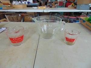 lot 2205 image: Fireking 4 Quart Measuring Cup - 2 smaller ones