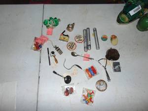lot 2267 image: Selection of Small Items - Cigar Tubes