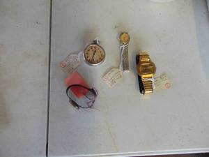 lot 2270 image: Selection of Watches