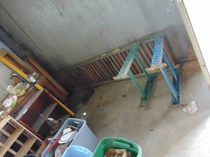lot 2276 image: 12 - 14 Feet Roller system with 4 Legs