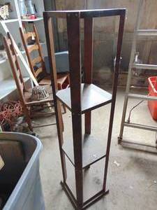 lot 2285 image: 4 Tier shelf 10 x10 or so