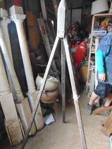 lot 2304 image: Wooden tripod Easel