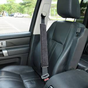lot 127 image: Amooca Soft Faux Fur Universal Fit Seatbelt Cover Car Truck SUV Airplane Seat Belt Shoulder Pad for Carmera Backpack Straps Neck Cushion Protector Extra Long 15.7in Dark Gray - Retail $10