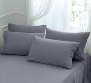 lot 48184 image: Aormenzy Microfiber Pillow Cases - Standard Size Set of 4-1800 Thread Count Ultra Soft Grey Pillowcases - Wrinkle Resistant Pillow Covers with Envelope Closure - 20 x 26