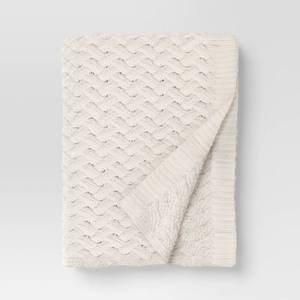 lot 3278 image: Chunky Chenille Throw Ivory - Threshold - Retail $34