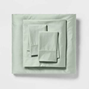 lot 3327 image: King Solid Performance 400 Thread Count Sheet Set Silver Green - Threshold Cotton Sateen, Wrinkle-Resistant, OEKO-TEX Certified - Retail $65
