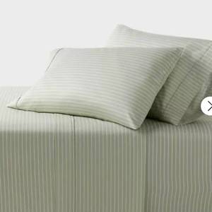 lot 3418 image: TwinTwin XL 400 Thread Count Performance Sheet Set Green Stripe - Threshold - Retail $35