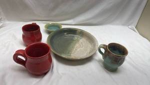lot 407 image: Handcrafted Ceramic Dinnerware Set