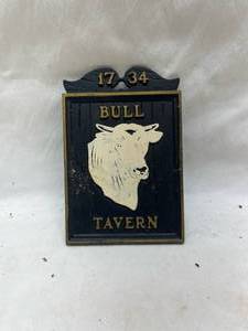 lot 477 image: 1734 Bull Tavern Metal Trade Sign