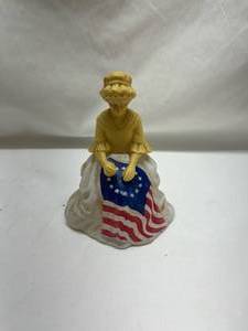 lot 495 image: Avon Betsy Ross Figurine Sonnet Cologne