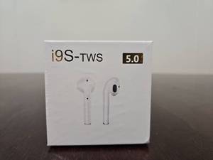 lot 2046 image: i9S-TWS 5.0 Wireless Earbuds. White. SEALED