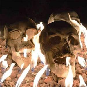 lot 2513 image: 2022 New Terrifying Human Skull Fire Pit, Fireproof Imitated Human Skull Ceramic, Durable Reusable Fire Pit Skulls, Halloween Skulls Shaped Fire Stones for Fire Pits Bonfire Campfire Fireplaces (1 PCs)
