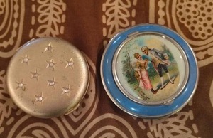 lot 1046 image: Antique Mirror and Powder Compacts