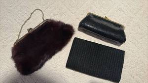 lot 1138 image: Ladies Evening Bags